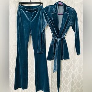 ASOS DESIGN velvet suit blazer SZ 2 and matching flare Pants Teal Sz4